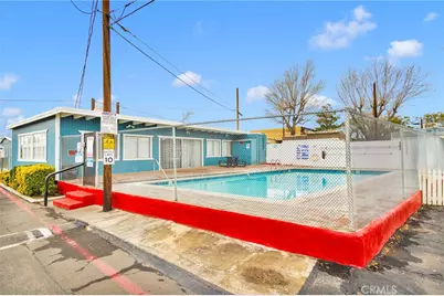 22325 Highway 18 #8, Apple Valley, CA 92307 - Photo 24