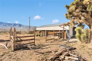 30263 State Hwy 18, Lucerne Valley, CA 92356 - Photo 36