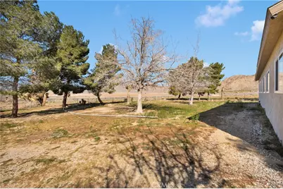 30263 State Highway 18, Lucerne Valley, CA 92356 - Photo 32