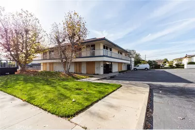 715 N Mountain Avenue #201, Upland, CA 91786 - Photo 2