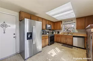 14015 Hillcrest, Fontana, CA 92337 - Photo 10