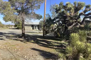 2830 Phelan Rd, Phelan, CA 92371 - Photo 16