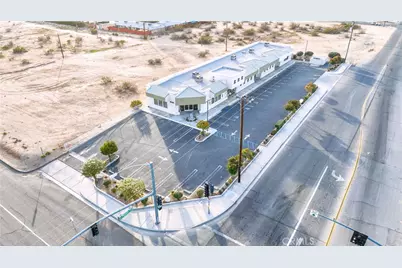 15311 Bear Valley Road, Hesperia, CA 92345 - Photo 2