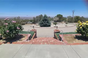 325 Canyon Rd, Pinon Hills, CA 92372 - Photo 8