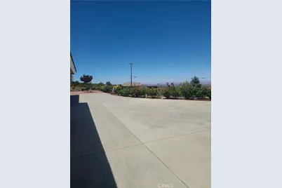 325 Canyon Road, Pinon Hills, CA 92372 - Photo 6