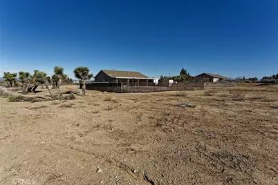 8855 Smith Road, Phelan, CA 92371 - Photo 34