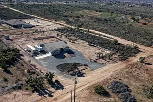 8855 Smith Rd, Phelan, CA 92371 - Photo 36