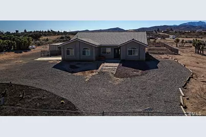 8855 Smith Road, Phelan, CA 92371 - Photo 6