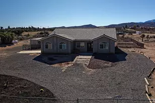 8855 Smith Rd, Phelan, CA 92371 - Photo 6