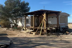 49122 Bedford Dr, Newberry Springs, CA 92365 - Photo 4