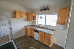 12626 Sycamore St, Victorville, CA 92392 - Photo 8