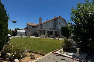 20404 Half Moon Ct, Apple Valley, CA 92308 - Photo 32
