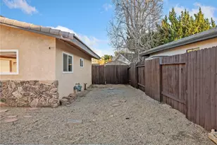 13045 Greensboro Rd, Victorville, CA 92395 - Photo 4