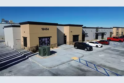 12454 Industrial Center Drive #114, Victorville, CA 92395 - Photo 2