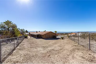 16385 Kamana Court, Apple Valley, CA 92307 - Photo 38