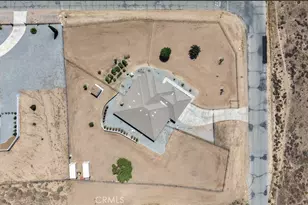 6797 Blue Rose, Oak Hills, CA 92344 - Photo 10