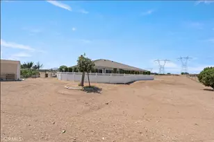 6797 Blue Rose, Oak Hills, CA 92344 - Photo 18