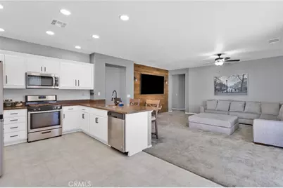 13242 W Mesa Way, Victorville, CA 92395 - Photo 2