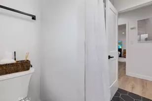 236 Camellia Ln, Costa Mesa, CA 92627 - Photo 18