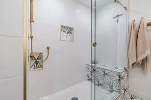 236 Camellia Ln, Costa Mesa, CA 92627 - Photo 38