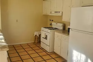 5566 Daisy, 29 Palms MCB, CA 92277 - Photo 8