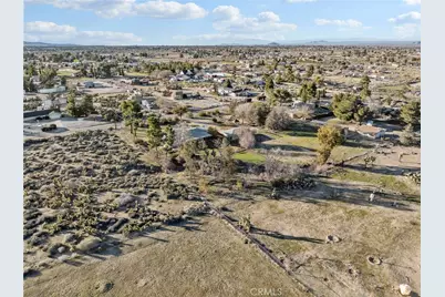10011 Alta Mesa, Phelan, CA 92371 - Photo 46