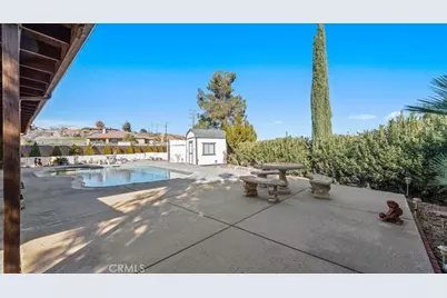 16885 Lambert Lane, Victorville, CA 92395 - Photo 22