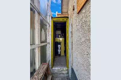 313 E Buena Vista Street, Barstow, CA 92311 - Photo 30