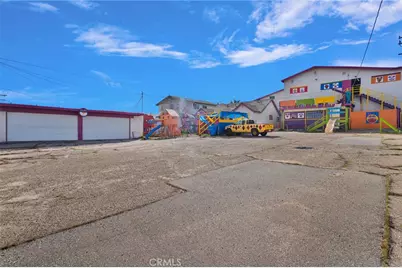 313 E Buena Vista Street, Barstow, CA 92311 - Photo 16
