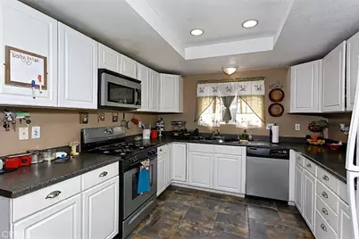 14777 El Centro, Hesperia, CA 92345 - Photo 8