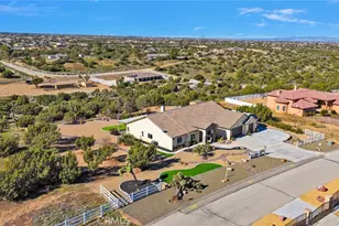 8140 Heartland, Oak Hills, CA 92344 - Photo 56