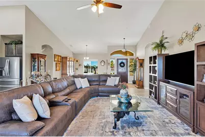 8140 Heartland, Oak Hills, CA 92344 - Photo 14