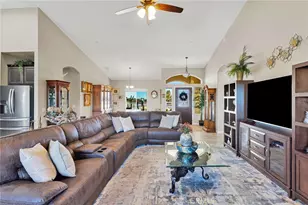 8140 Heartland, Oak Hills, CA 92344 - Photo 14