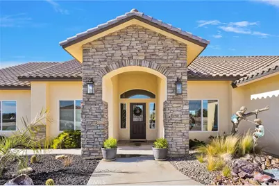 8140 Heartland, Oak Hills, CA 92344 - Photo 2