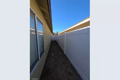 13674 W Nolina, Hesperia, CA 92344 - Photo 10