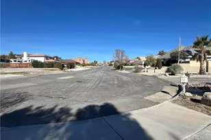 16481 Iwa, Apple Valley, CA 92307 - Photo 68