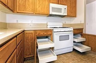19028 Stoddard Way, Apple Valley, CA 92308 - Photo 12