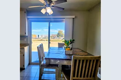 18950 Live Ooak, Hesperia, CA 92345 - Photo 10