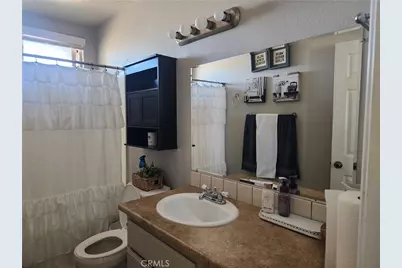 18950 Live Ooak, Hesperia, CA 92345 - Photo 14