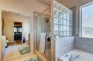 8605 Cantel Ct, Oak Hills, CA 92344 - Photo 34