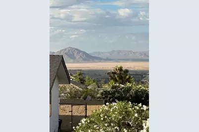 32358 Emerald, Lucerne Valley, CA 92356 - Photo 22