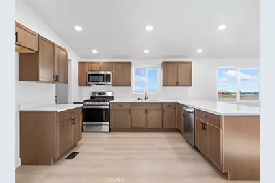 11623 Desert View Road, Pinon Hills, CA 92372 - Photo 10