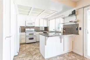 26314 Corona, Helendale, CA 92342 - Photo 10
