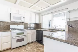 26314 Corona, Helendale, CA 92342 - Photo 12