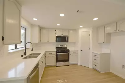 11724 Jamacha Road, Apple Valley, CA 92308 - Photo 8