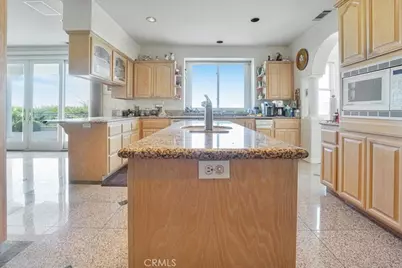 13097 Sage Hen Road, Victorville, CA 92395 - Photo 36