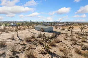 1083 Danbury Rd, Pinon Hills, CA 92372 - Photo 26