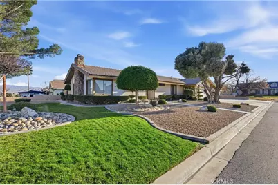 18169 Deauville, Victorville, CA 92395 - Photo 2