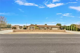 19655 Seneca, Apple Valley, CA 92307 - Photo 2