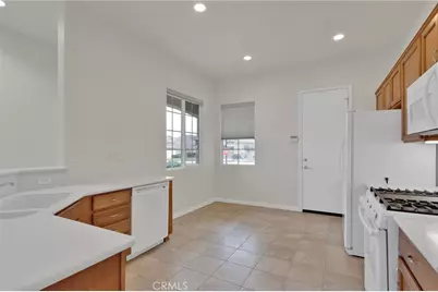 10438 Lakeshore, Apple Valley, CA 92308 - Photo 18